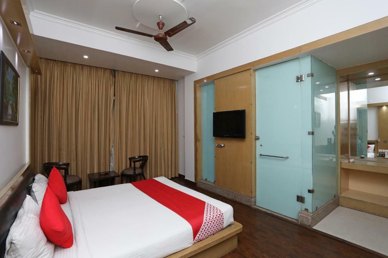 Hotel Parth Inn Ghaziabad Exterior photo